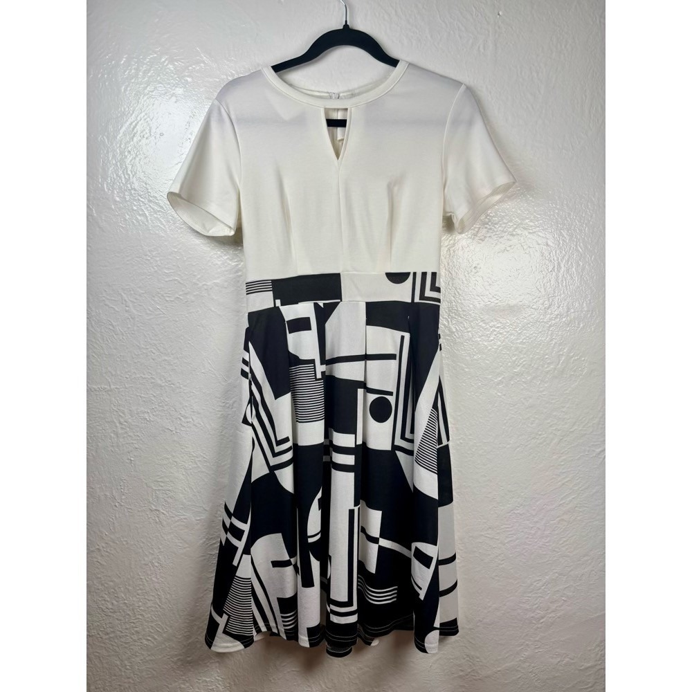 NEW Fit and Flare Dress Medium White Black Geometric Abstract Artsy Office Mod‎